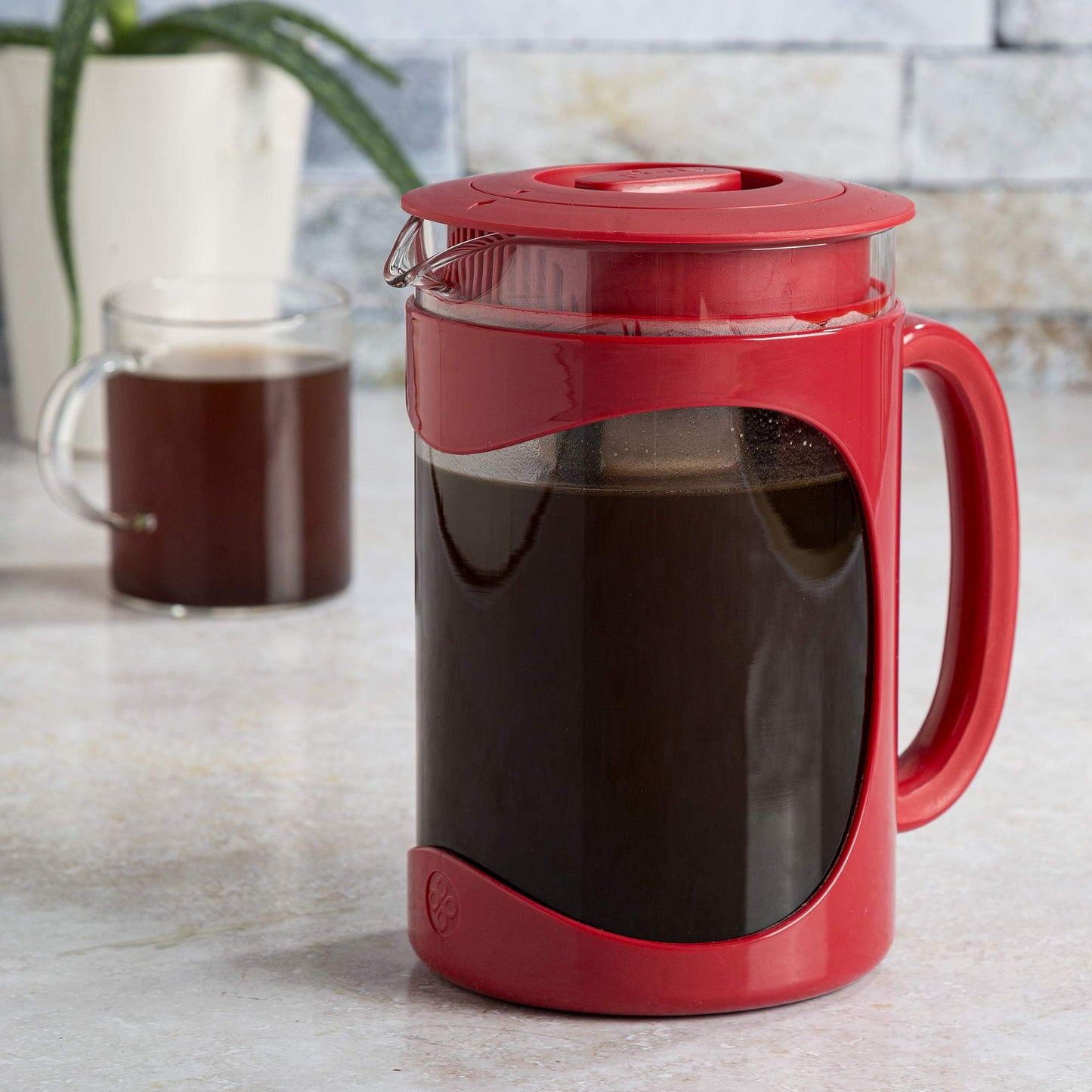 Primula Burke Deluxe Cold Brew Iced Coffee Maker, Comfort Grip Handle, Durable Glass Carafe, Removable Mesh Filter, Perfect 6 Cup Size, Dishwasher Safe, 1.6 qt, White