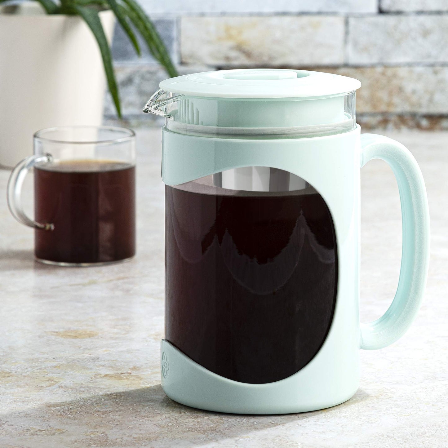 Primula Burke Deluxe Cold Brew Iced Coffee Maker, Comfort Grip Handle, Durable Glass Carafe, Removable Mesh Filter, Perfect 6 Cup Size, Dishwasher Safe, 1.6 qt, White
